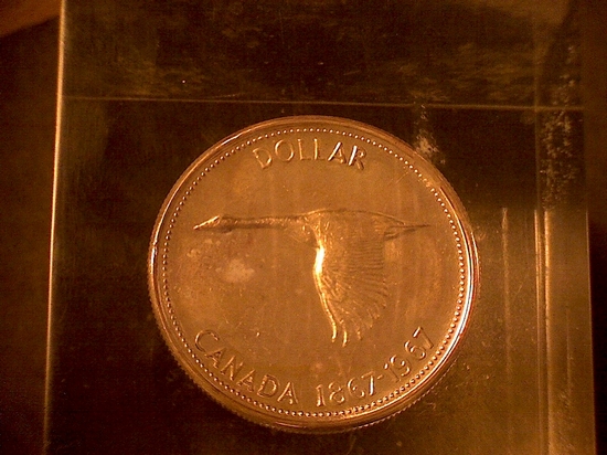 1968-Dollar-Coin-In-Acryilic
